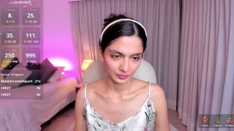 Mia online show from 12/27/24, 06:57