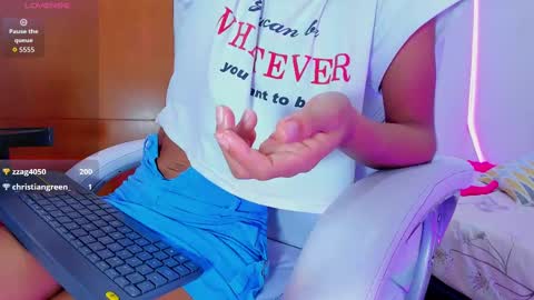 mia sofia online show from 09/19/25, 07:25