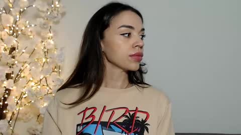 Mika online show from 10/11/25, 10:36