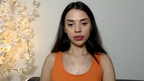 Mika online show from 10/15/25, 11:43