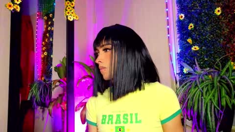 mikaelarangel online show from 10/04/25, 03:48