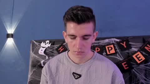 mikael online show from 10/24/25, 04:09