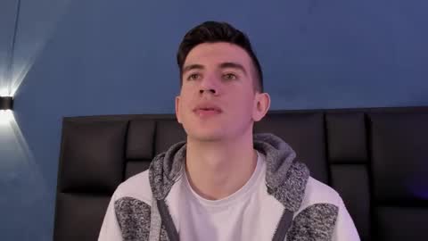 mikael online show from 11/13/25, 04:33