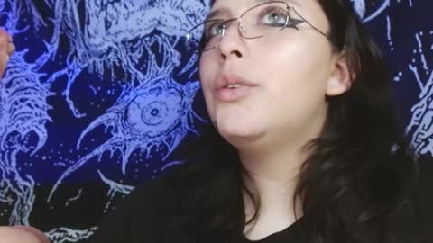 Mika online show from 11/12/25, 10:09