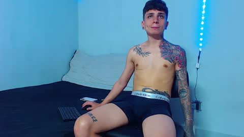 Snapshot of mike777jr chatting on 12/22/24, 01:55 Mike IMDEPENDIENT MODEL online show from 12/22/24, 01:55