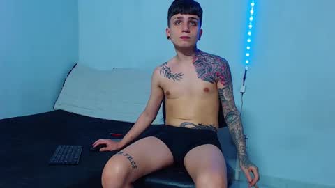 Snapshot of mike777jr chatting on 02/16/25, 02:53 Mike IMDEPENDIENT MODEL online show from 02/16/25, 02:53