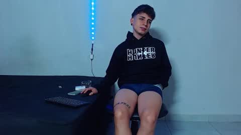 Mike IMDEPENDIENT MODEL online show from 11/22/25, 02:49