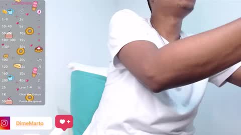 Snapshot of mike_black_22 chatting on 10/15/25, 04:51 Mike online show from 10/15/25, 04:51