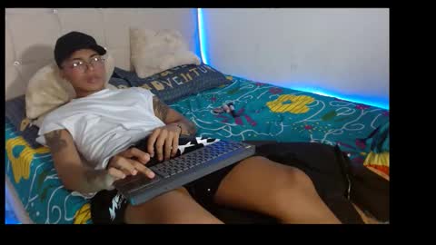 Kei online show from 11/19/25, 03:28