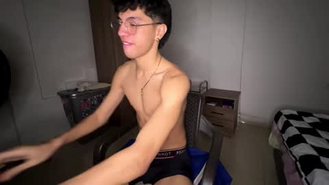 Mike Pineapple online show from 10/17/25, 03:42