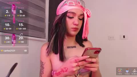 Snapshot of mikee_g chatting on 02/22/25, 11:24 ZARA BLARE online show from 02/22/25, 11:24