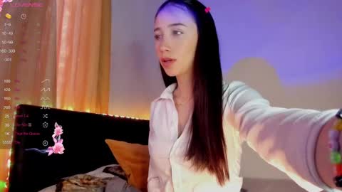 VIOLETAMIKE online show from 01/07/25, 06:35