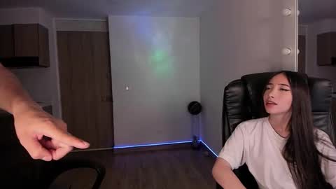 VIOLETAMIKE online show from 10/10/25, 01:37