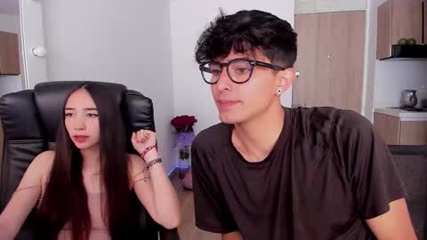 VIOLETAMIKE online show from 10/22/25, 05:56