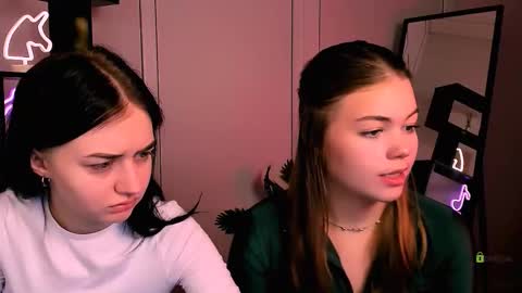 miki_ti online show from 10/24/25, 09:06