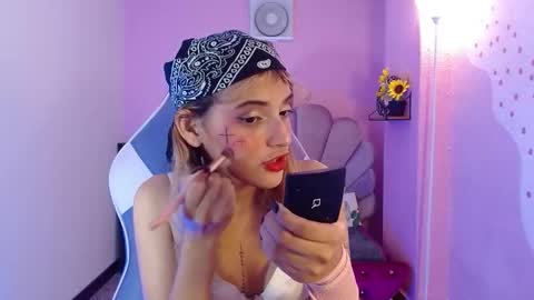 Mikka 3 online show from 10/17/25, 01:46