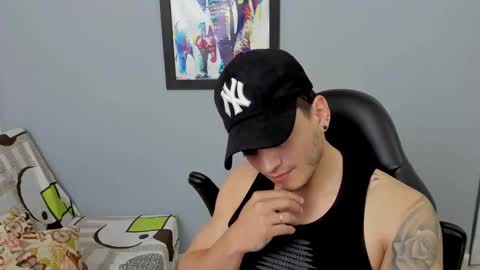 MIKKE online show from 02/11/25, 02:13