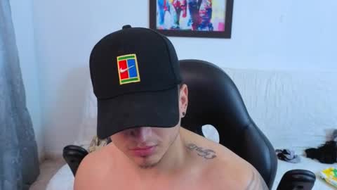 MIKKE online show from 11/16/25, 02:22