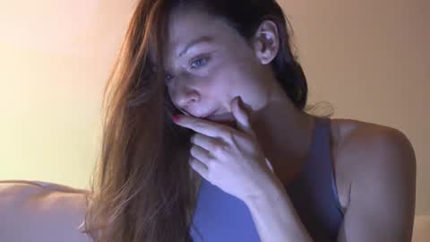 Snapshot of mikky50 chatting on 01/22/25, 10:59 Maaike online show from 01/22/25, 10:59