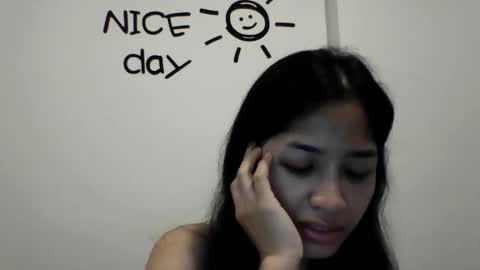 Snapshot of mikonee4u chatting on 11/04/25, 10:20 MikoNee4u online show from 11/04/25, 10:20