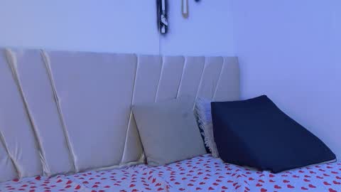 Mikoto Urb online show from 11/20/25, 07:46