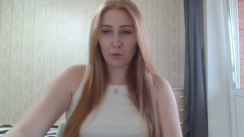 Snapshot of miku_sanders2 chatting on 01/17/25, 01:03 miku_sanders2 online show from 01/17/25, 01:03