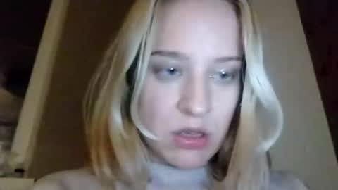 Snapshot of mila_420 chatting on 11/14/25, 08:40 Mila 420 online show from 11/14/25, 08:40