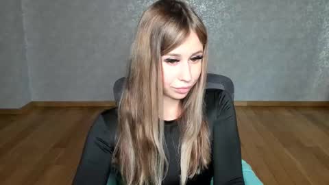 Camilla online show from 09/29/25, 02:49