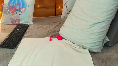 Milena  online show from 03/01/25, 09:18