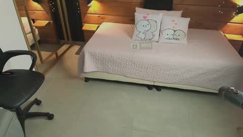 Milena  online show from 09/29/25, 11:04