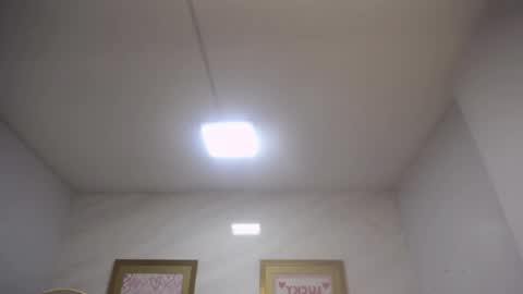 Mila  online show from 10/08/25, 03:15