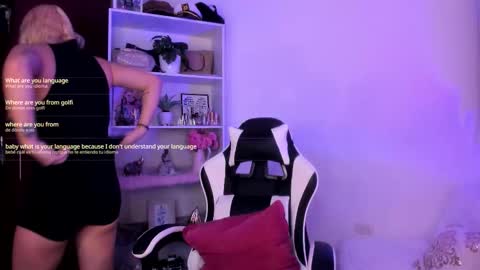 Mila online show from 11/14/25, 02:32