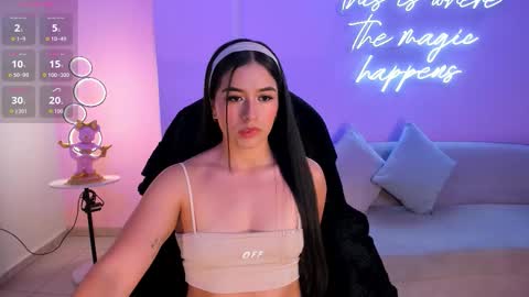 Snapshot of milacoleman chatting on 10/28/25, 02:15 Mila online show from 10/28/25, 02:15