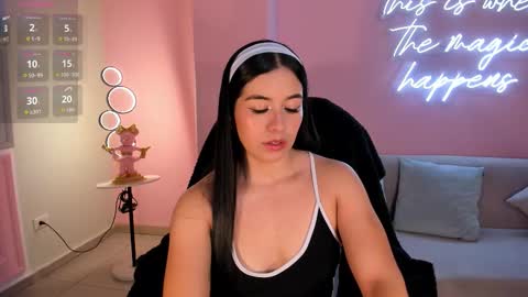 Snapshot of milacoleman chatting on 11/06/25, 02:12 Mila online show from 11/06/25, 02:12