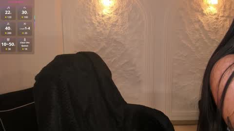 Snapshot of milacoleman chatting on 11/14/25, 02:21 Mila online show from 11/14/25, 02:21