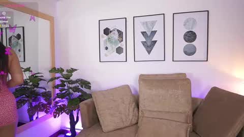 milacrave online show from 09/24/25, 11:35