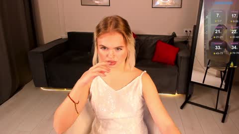 Snapshot of milafink chatting on 01/29/25, 01:28 milafink online show from 01/29/25, 01:28