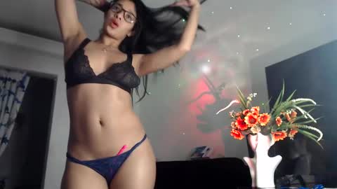 Snapshot of milagros__19 chatting on 12/04/24, 06:33 Milagros online show from 12/04/24, 06:33