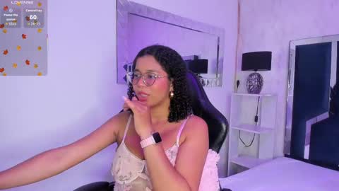 Snapshot of milahall__ chatting on 09/18/25, 04:14 Milenna online show from 09/18/25, 04:14