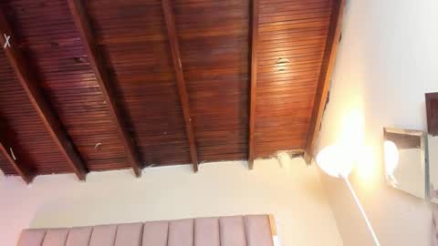 Milan  online show from 10/26/25, 07:42