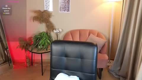 Milana online show from 09/17/25, 09:27