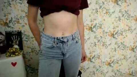 Snapshot of milana_cutie_ chatting on 09/20/25, 07:09 Milana online show from 09/20/25, 07:09