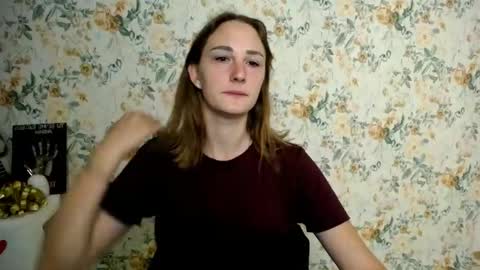 Snapshot of milana_cutie_ chatting on 09/21/25, 06:15 Milana online show from 09/21/25, 06:15