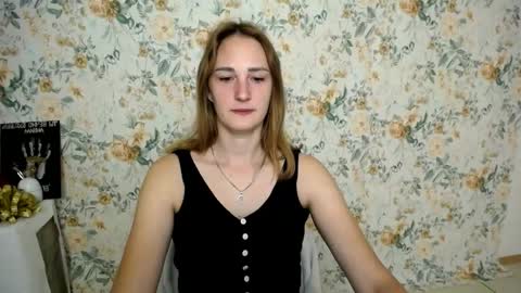 Snapshot of milana_cutie_ chatting on 09/23/25, 05:54 Milana online show from 09/23/25, 05:54