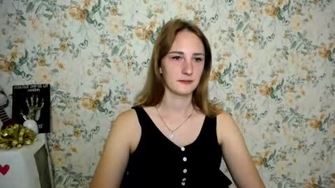 Snapshot of milana_cutie_ chatting on 09/25/25, 06:06 Milana online show from 09/25/25, 06:06
