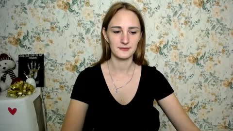 Snapshot of milana_cutie_ chatting on 09/29/25, 06:40 Milana online show from 09/29/25, 06:40