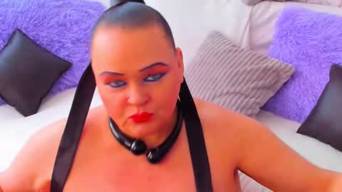 Lana online show from 02/17/25, 12:38