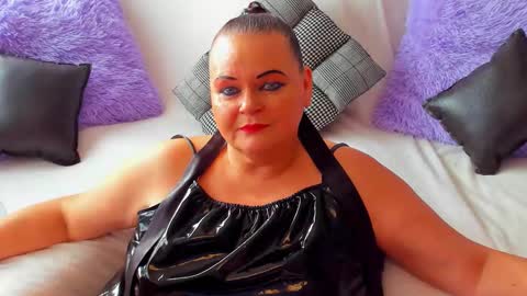 Lana online show from 09/27/25, 08:19