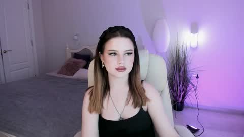 milanamoons online show from 10/16/25, 11:55