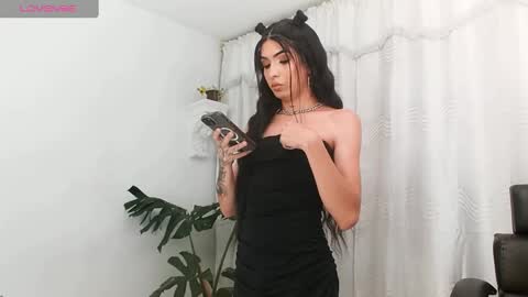 Snapshot of milansantana24 chatting on 12/03/24, 12:24 MILAN SANTANA online show from 12/03/24, 12:24